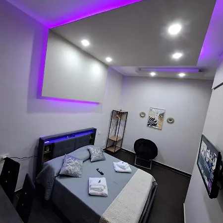Aircraft Services 4* Neapol