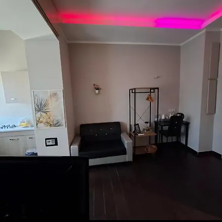 Aircraft Services 게스트하우스 4*